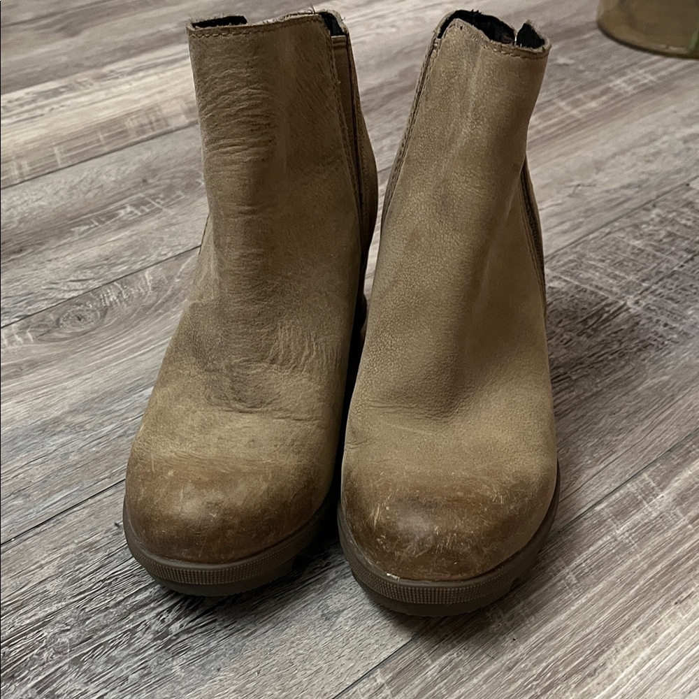 Sorel Women's Tan Ankle Boots